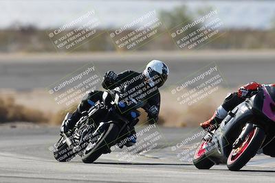 media/Nov-16-2025-Race Pace (Sun) [[8c5fa54630]]/Non Verified Riders (1st 20 Minutes)/1-Turn 14 (10am)/